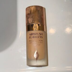 Charlotte Tilbury Airbrush Flawless Foundation - Warm Chaud 5.5